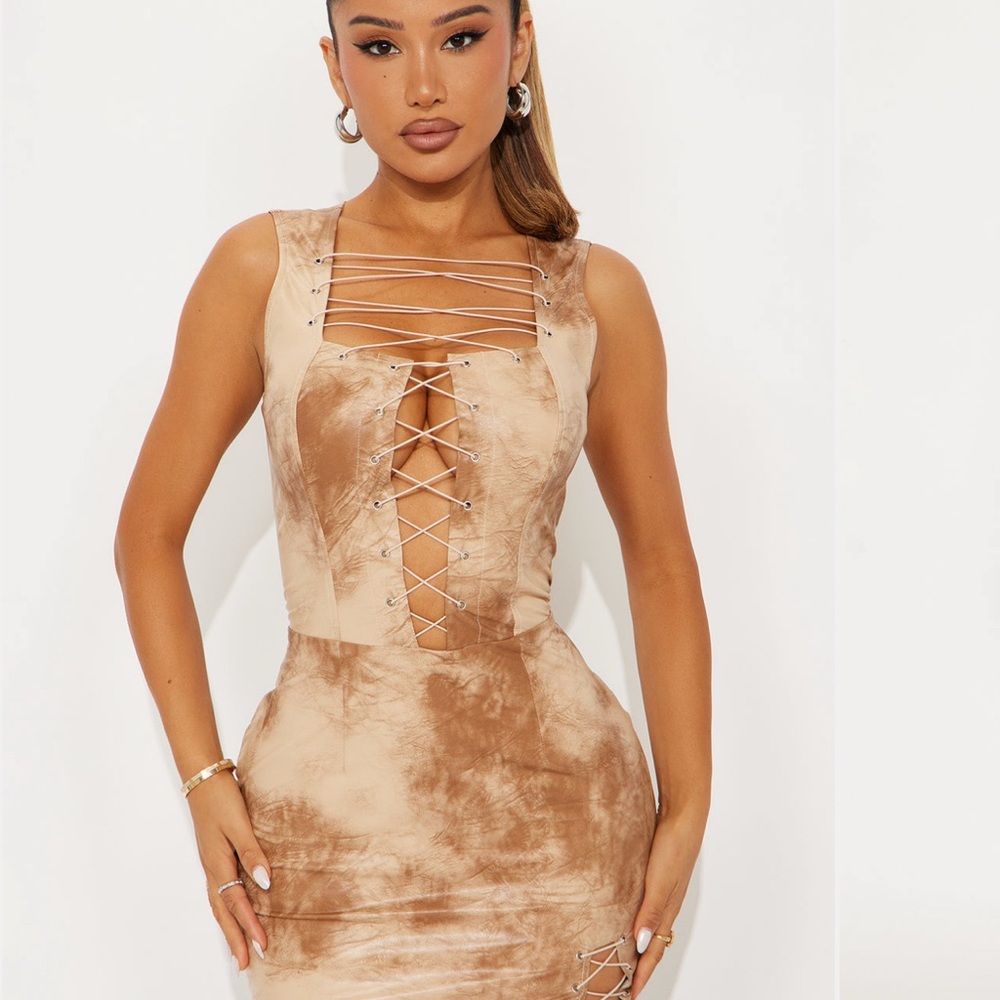 Fashion Nova Tan Tie-Dye Backless Dress